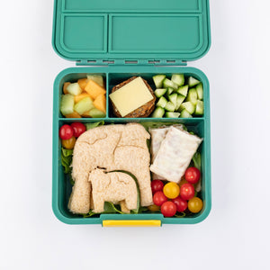 LUNCH PUNCH SANDWICH CUTTERS - FARM