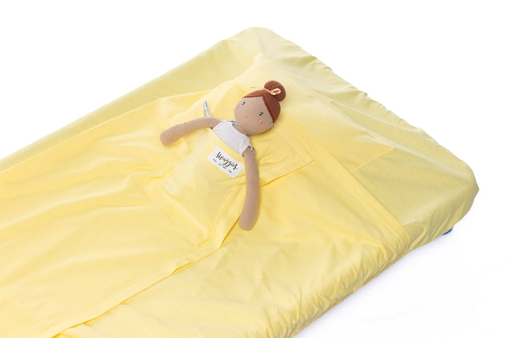 BRIGHT YELLOW DAYCARE SHEET SET
