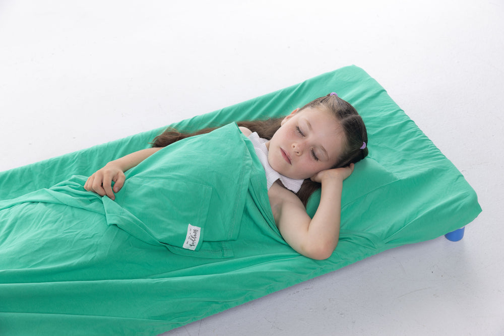 BRIGHT GREEN DAYCARE SHEET SET