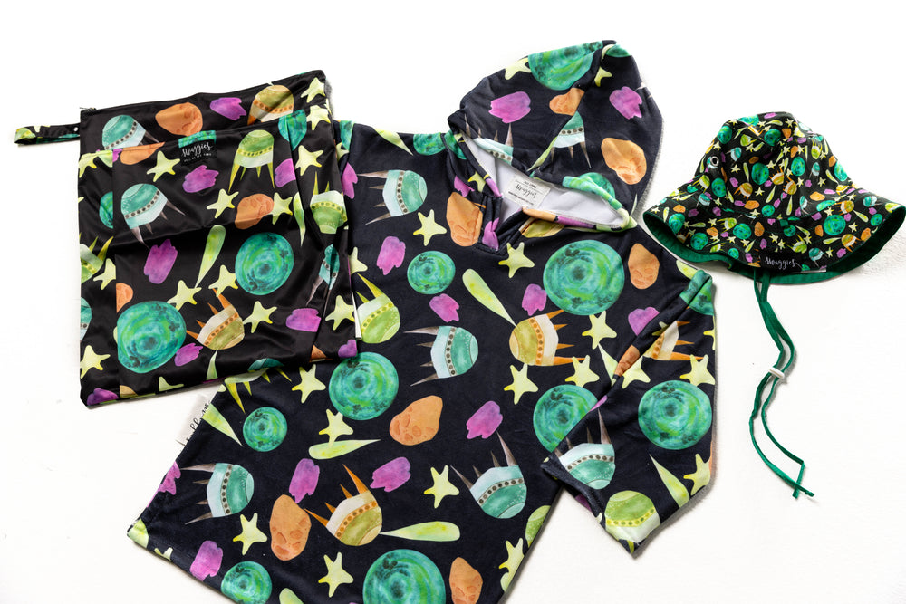 FACTORY SECONDS: TO INFINITY & BEYOND HOODED TOWEL