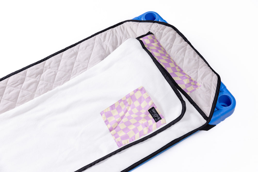 RETRO WAVES DAYCARE BEDDING SWAGGIE