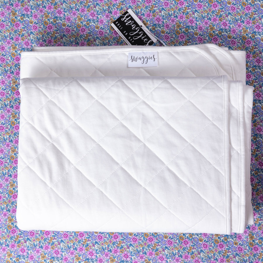 Snow jersey cotton deluxe quilted cot blanket